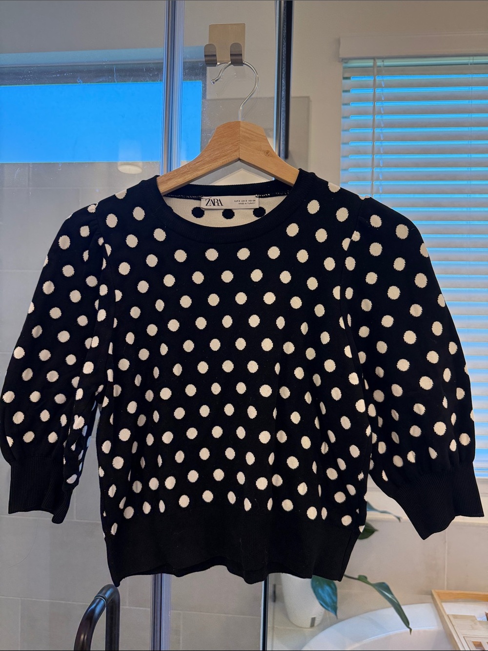 Zara Black Polka Dot Puff Sleeve Crewneck Sweater
